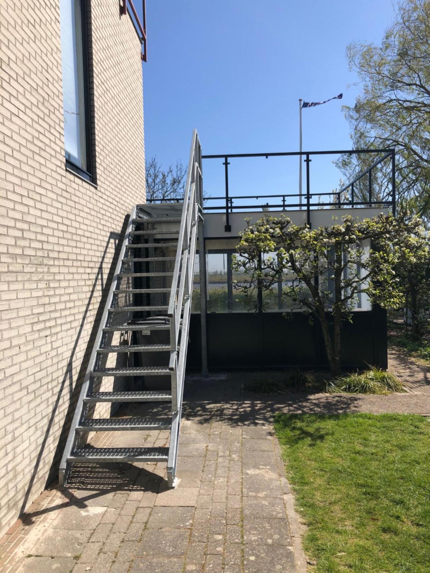 Loft Bed And Breakfast Grou Eksteriør bilde